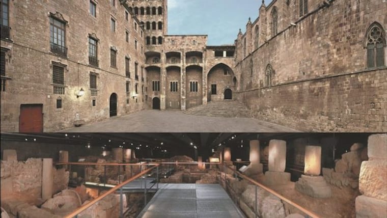 Roman ruins in barcelona - plaça del rei